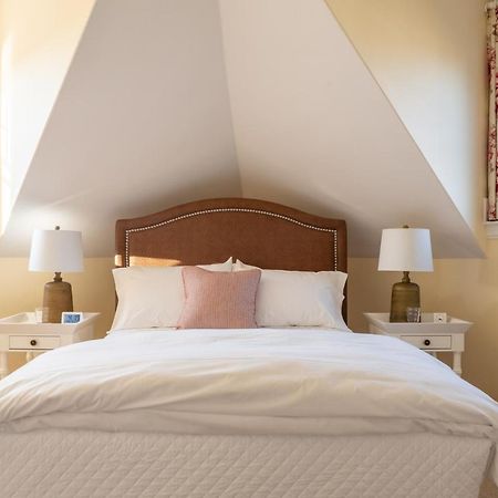 Margin Street Inn Westerly Bagian luar foto