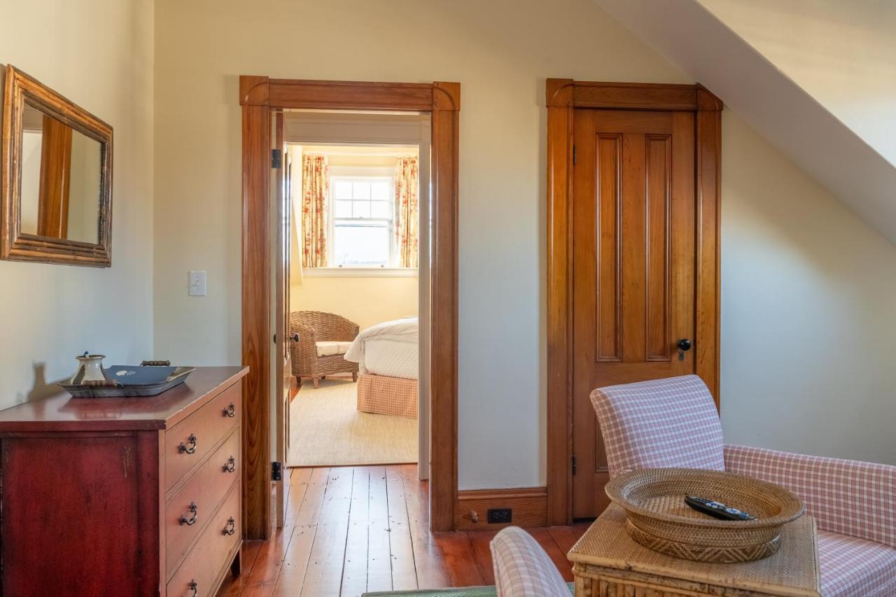 Margin Street Inn Westerly Bagian luar foto