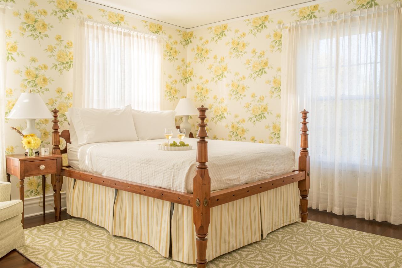 Margin Street Inn Westerly Bagian luar foto